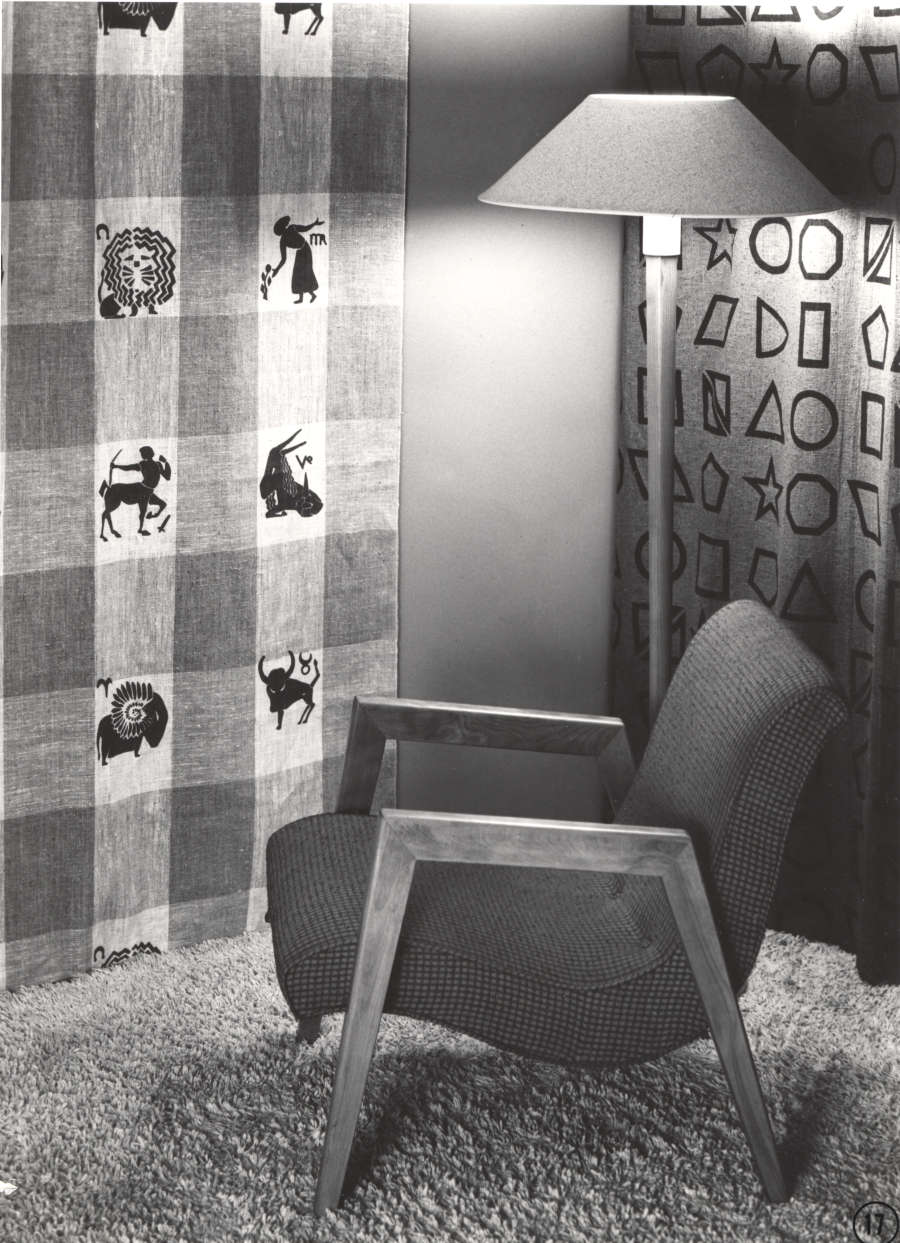 view exhibition image