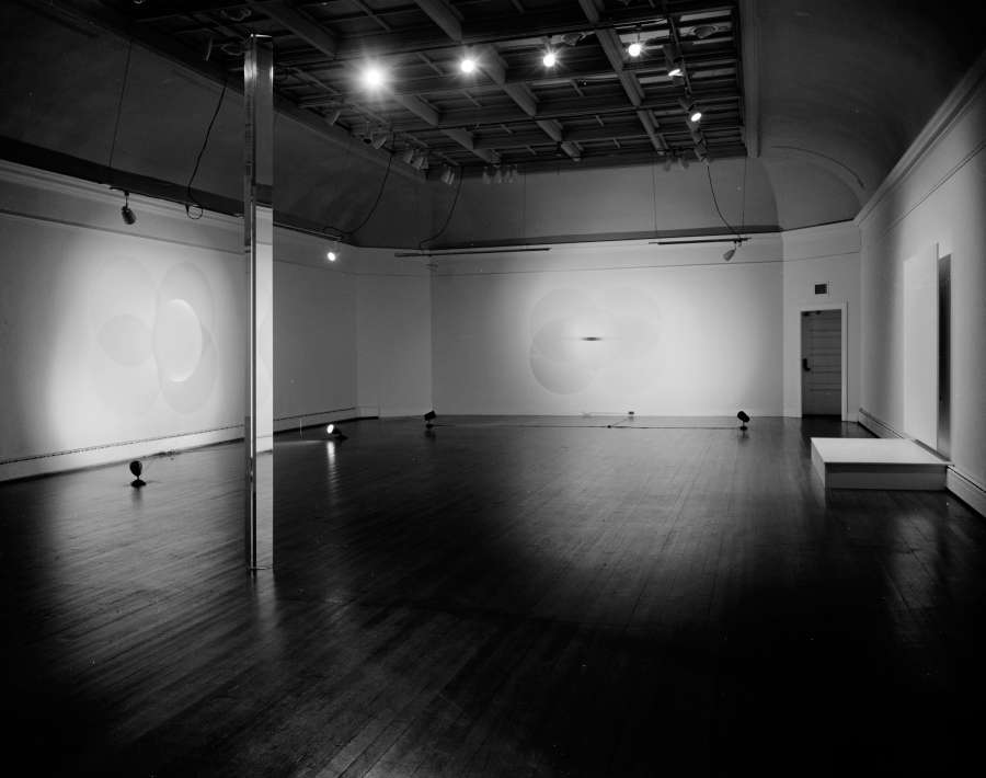 view exhibition image