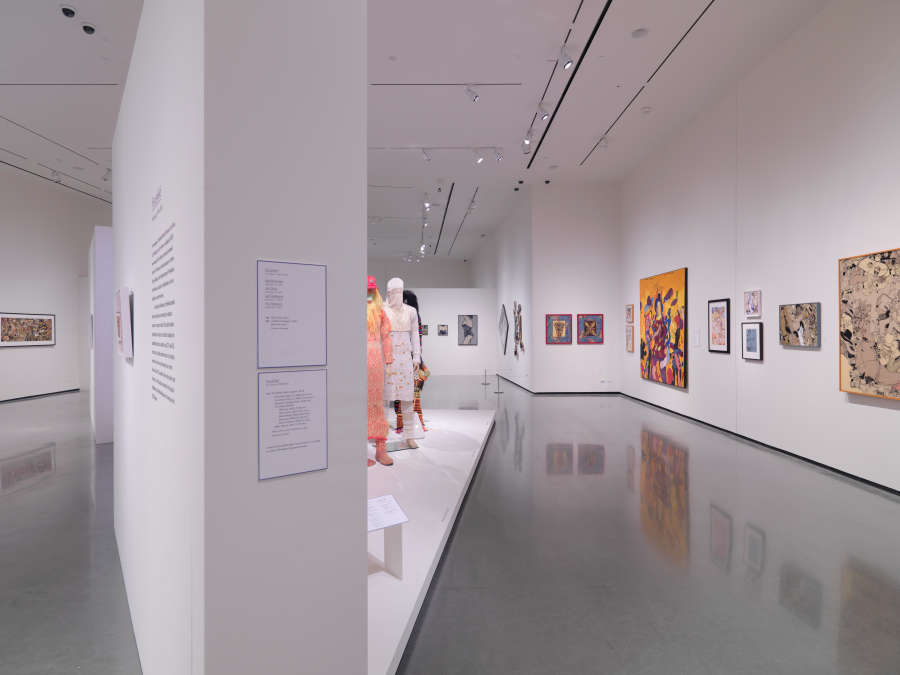 view exhibition image