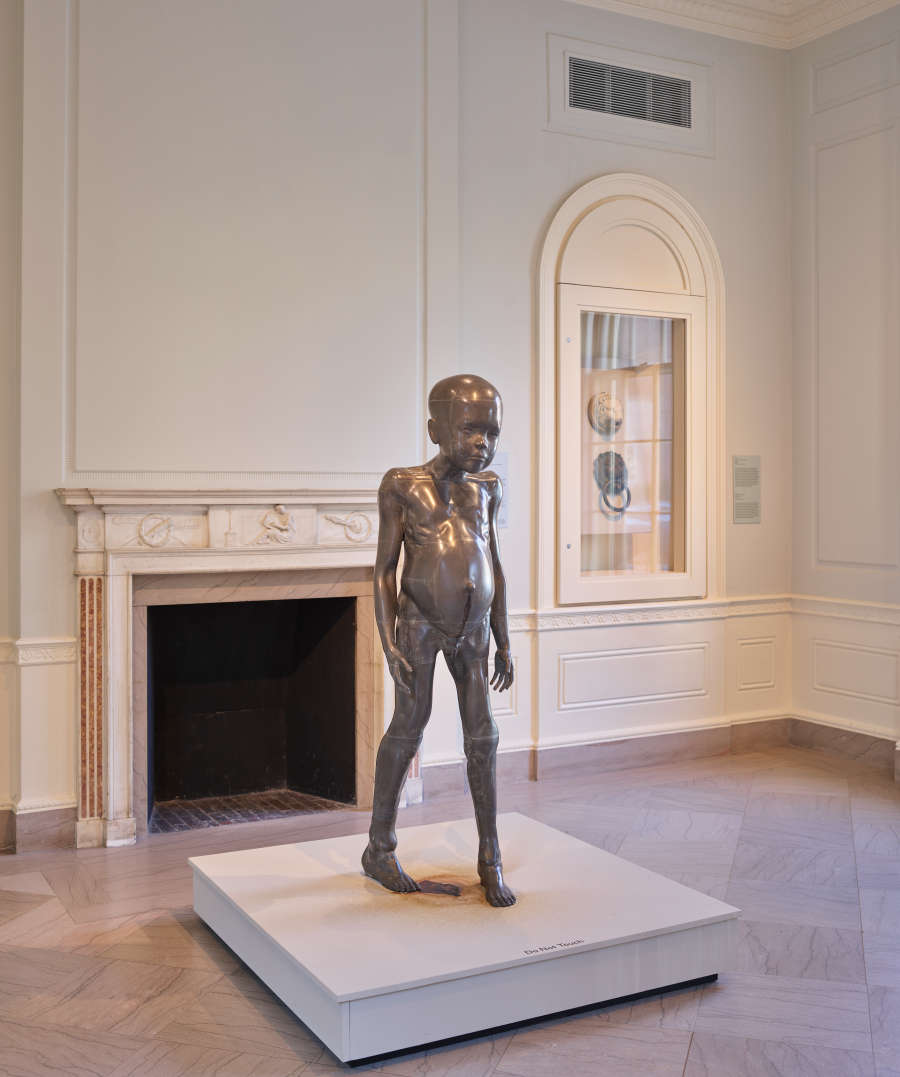 view exhibition image