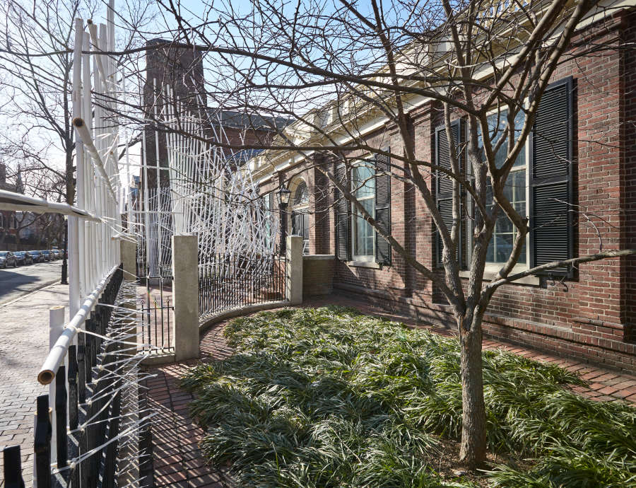 view exhibition image