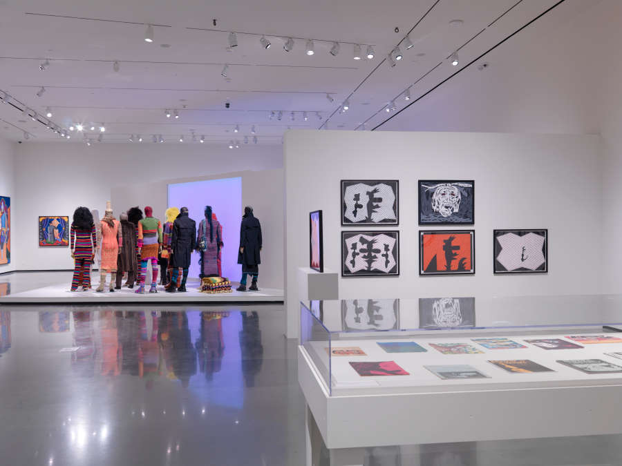 view exhibition image