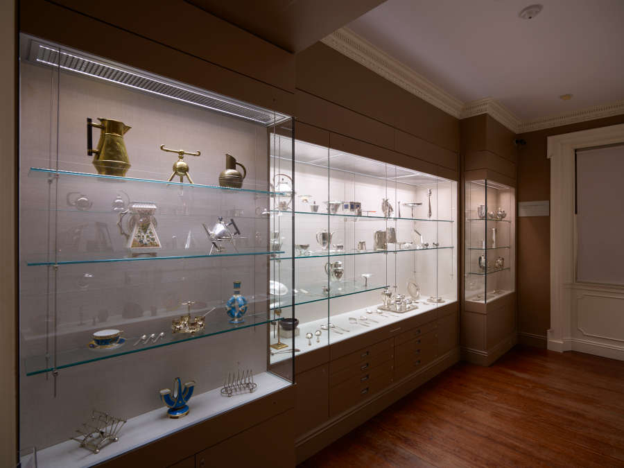 view exhibition image