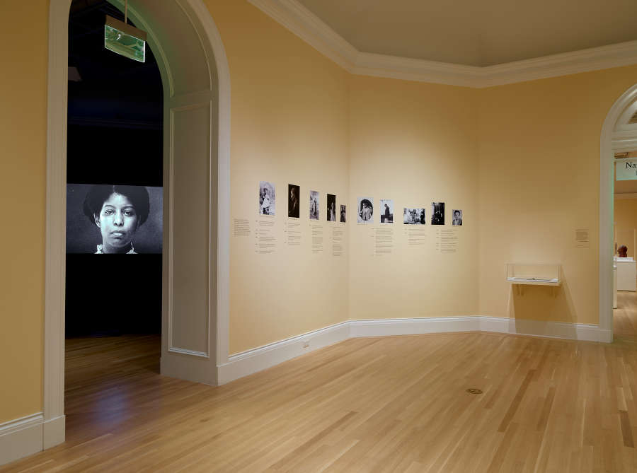 view exhibition image