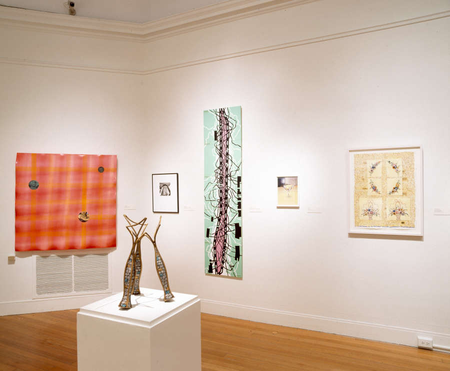 view exhibition image