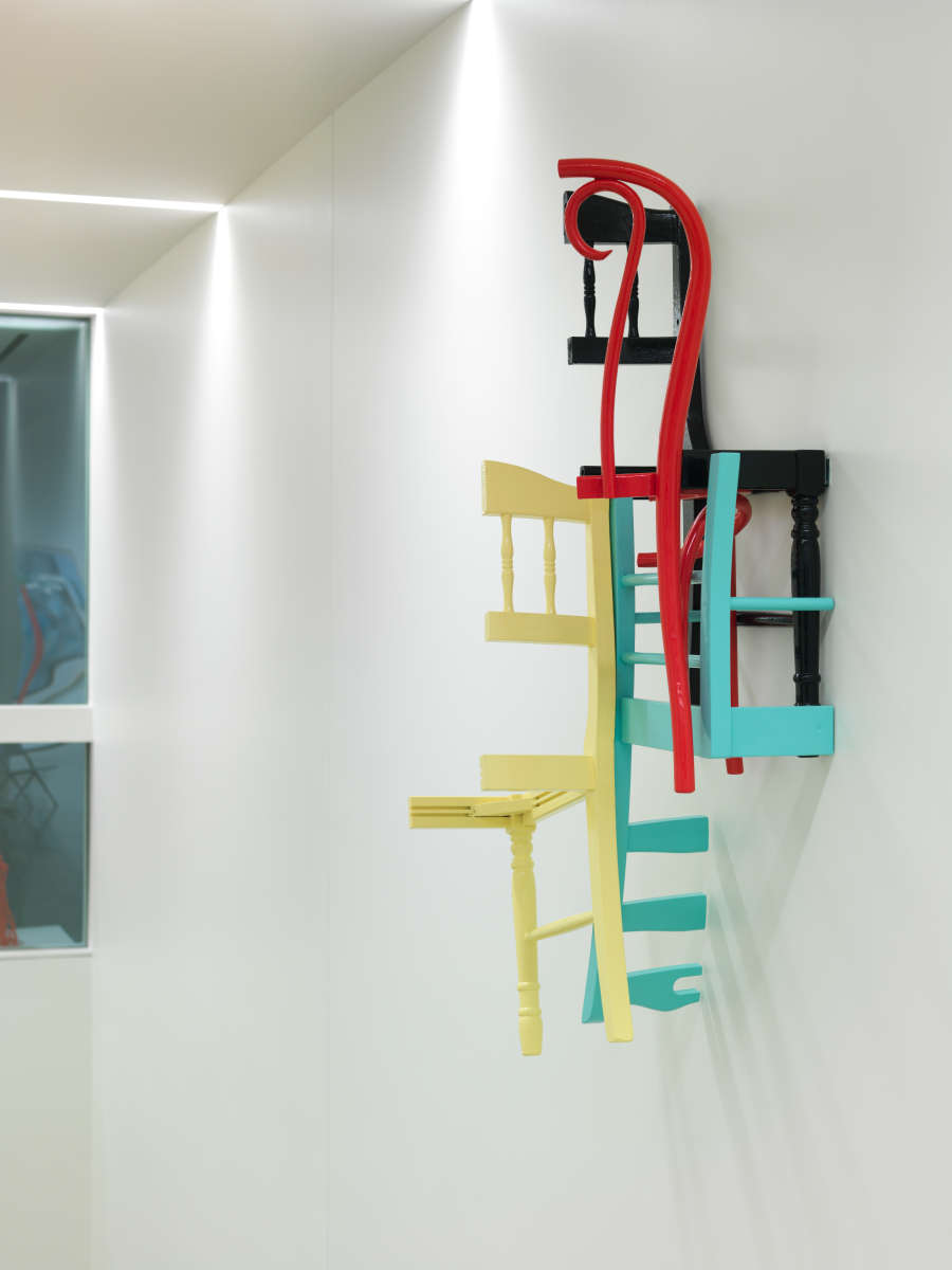 view exhibition image