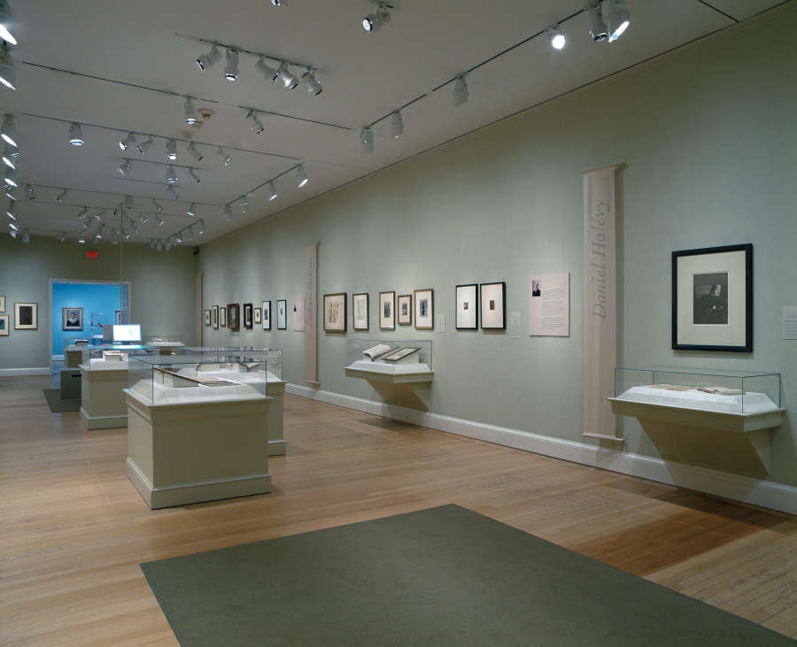 view exhibition image
