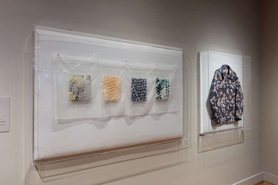 view exhibition image