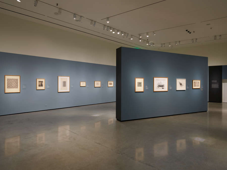 view exhibition image
