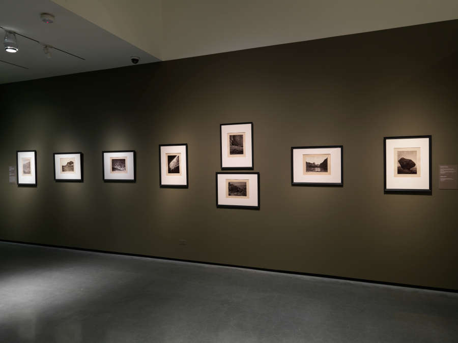 view exhibition image