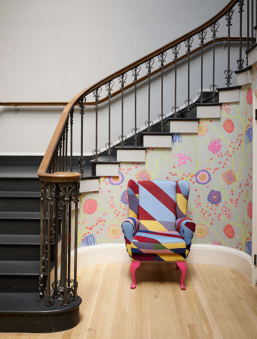 view exhibition image