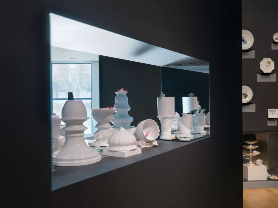 view exhibition image