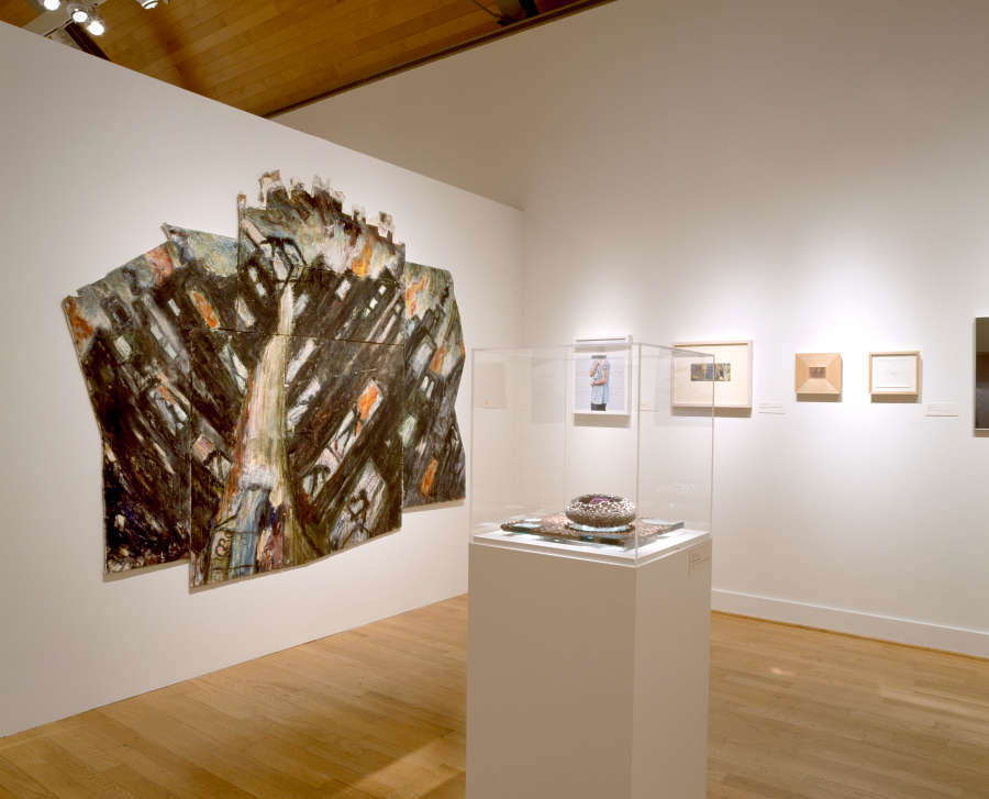 view exhibition image