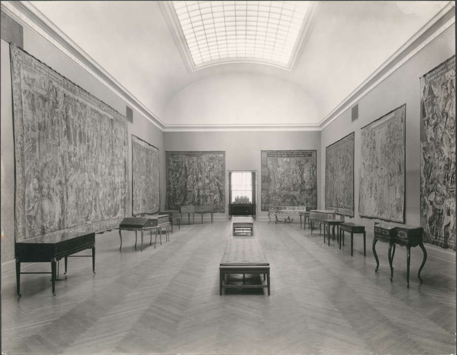 view exhibition image
