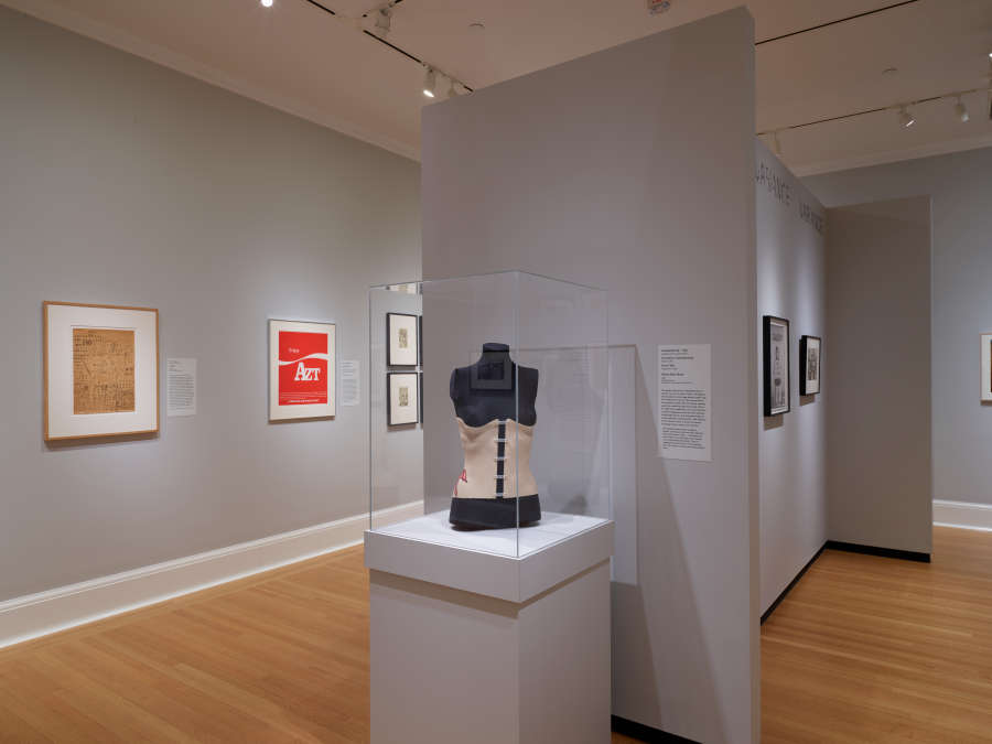 view exhibition image