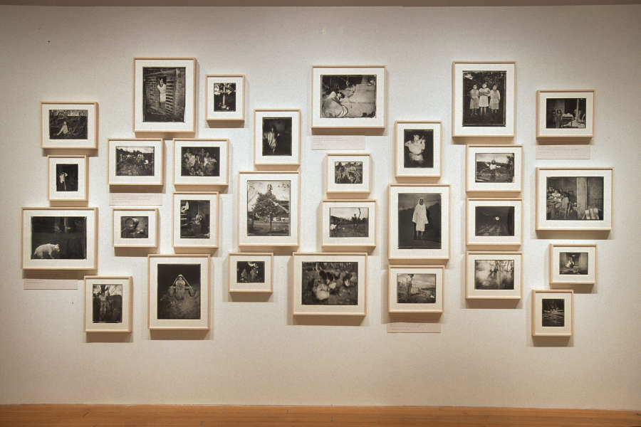 view exhibition image