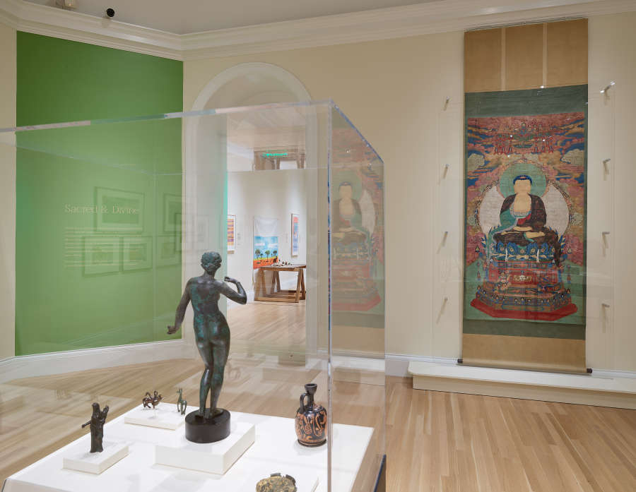 view exhibition image