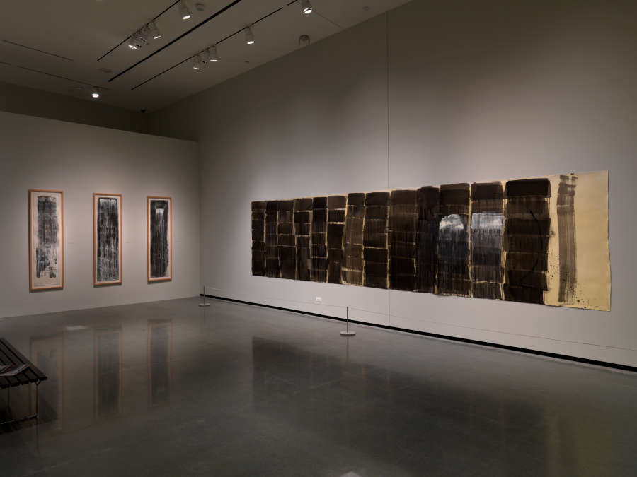 view exhibition image