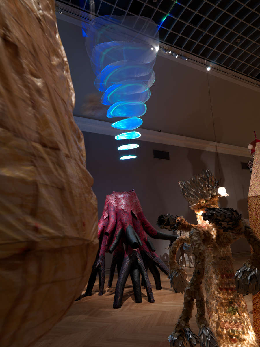 view exhibition image