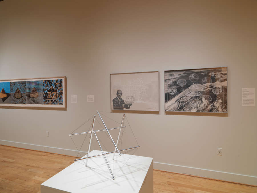 view exhibition image