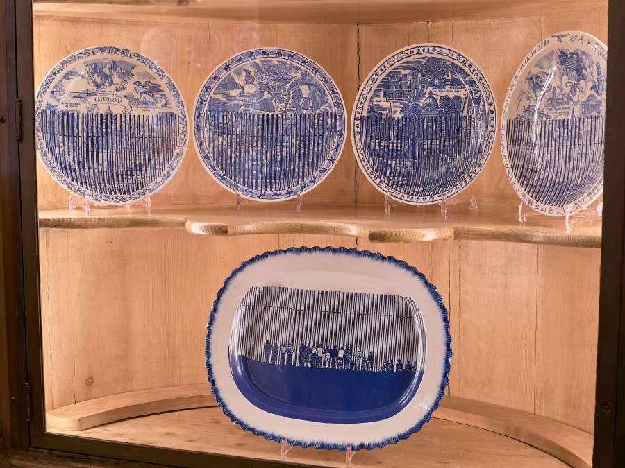 view exhibition image