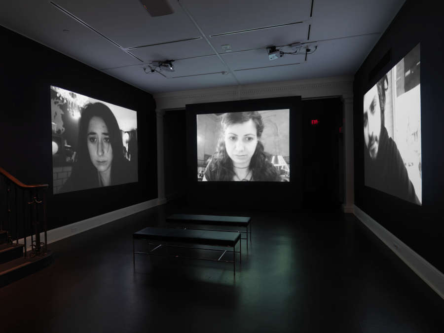 view exhibition image