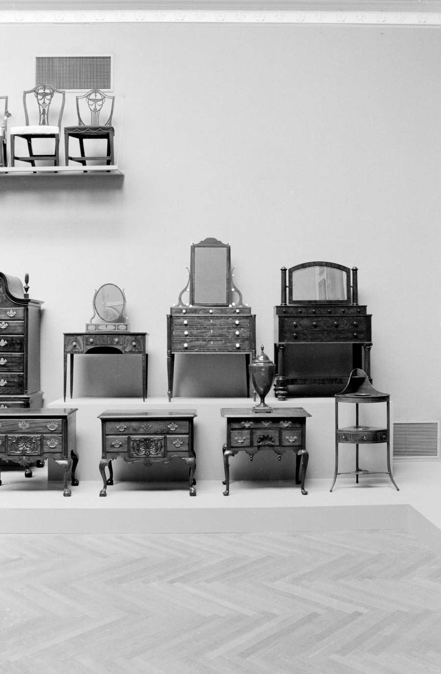 view exhibition image