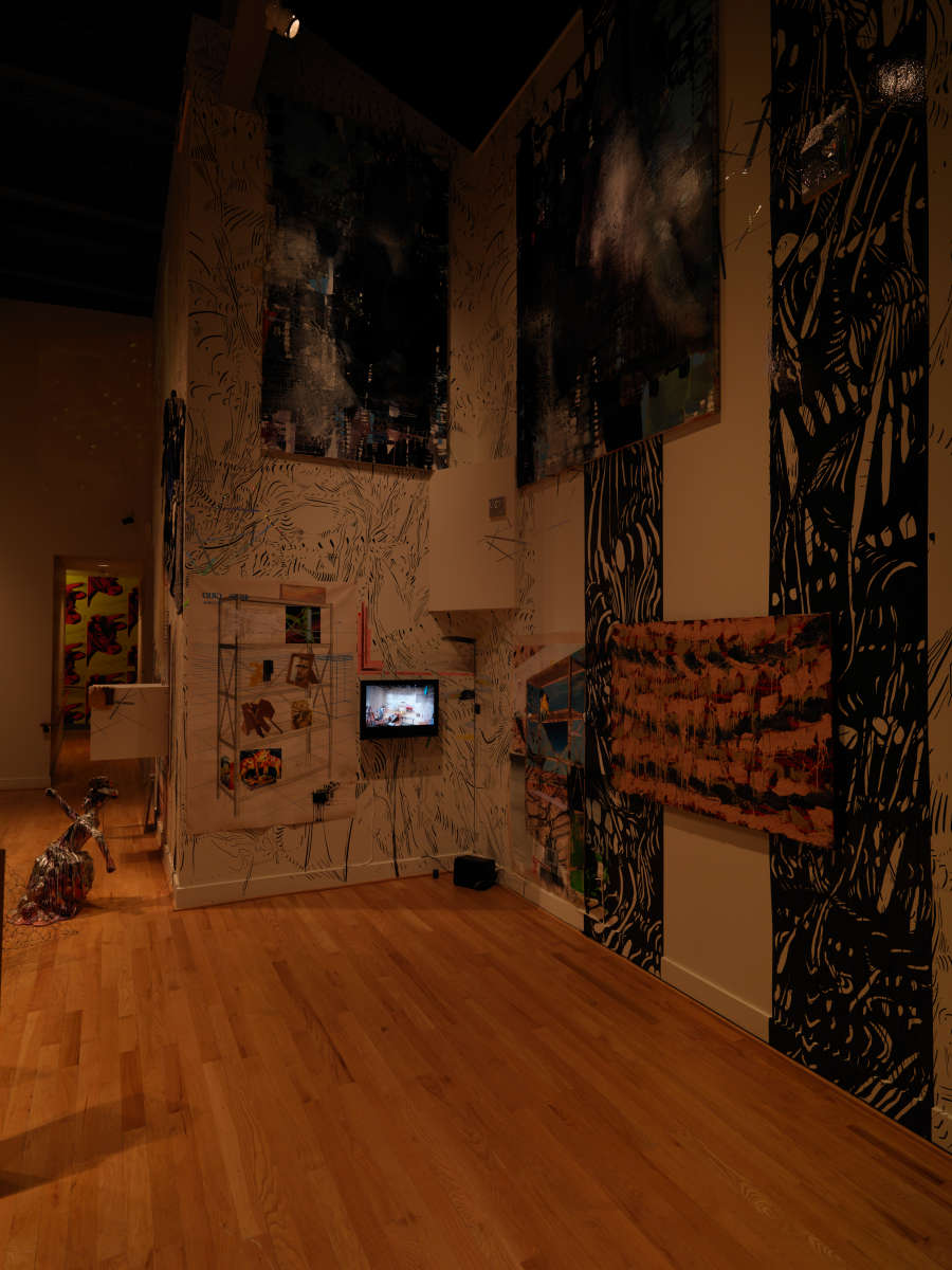 view exhibition image