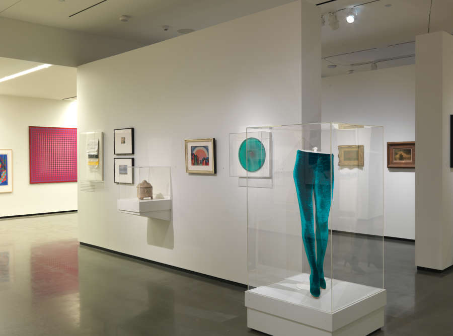 view exhibition image