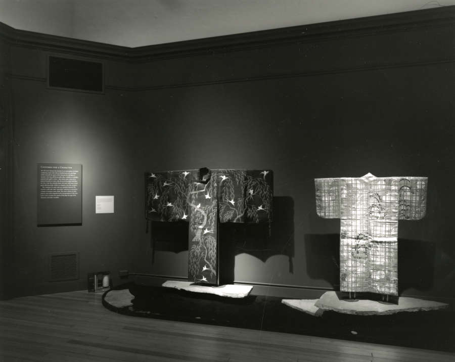 view exhibition image