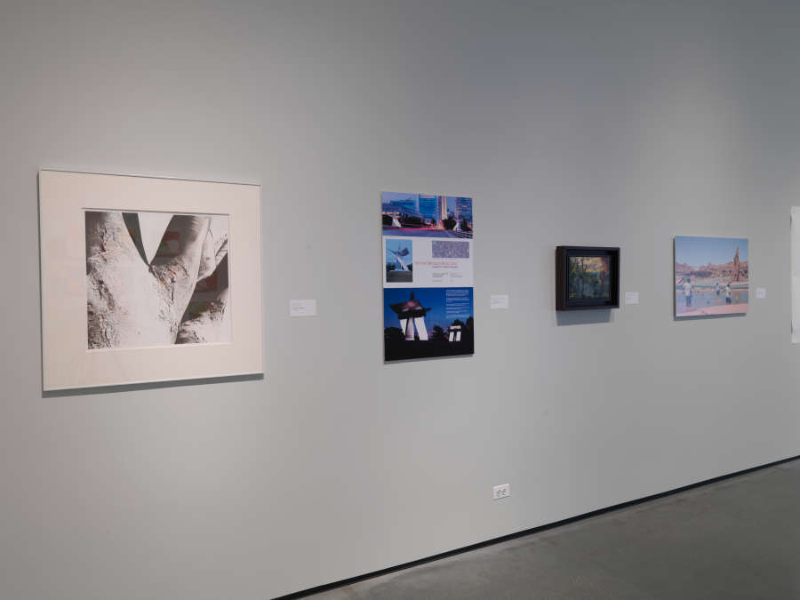 view exhibition image