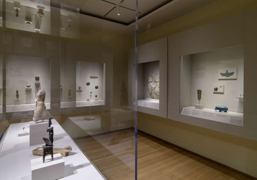 view exhibition image