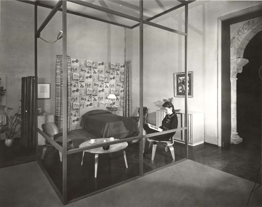 view exhibition image