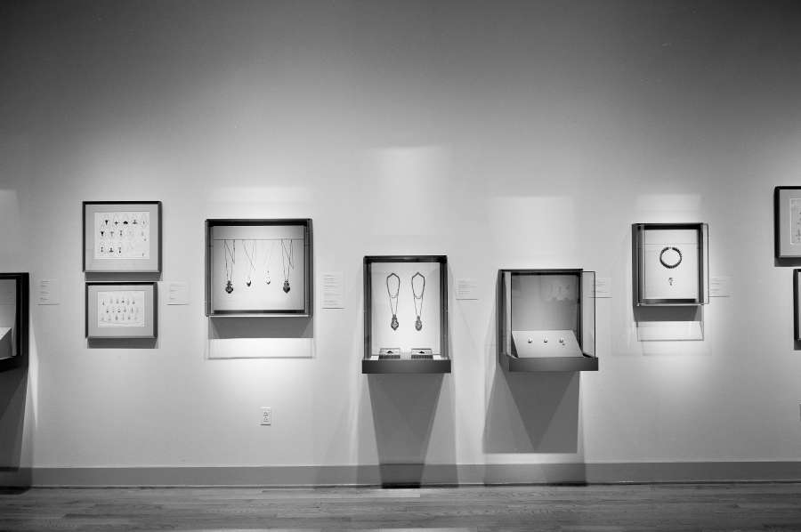 view exhibition image