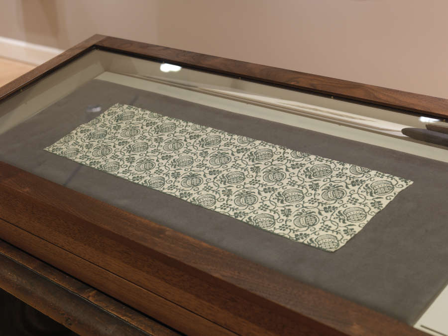 view exhibition image