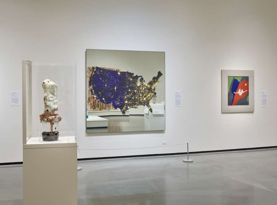 view exhibition image