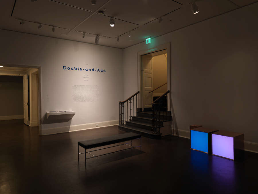 view exhibition image