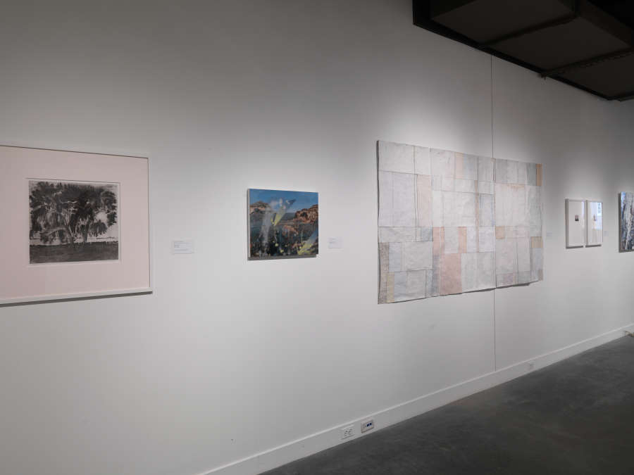 view exhibition image