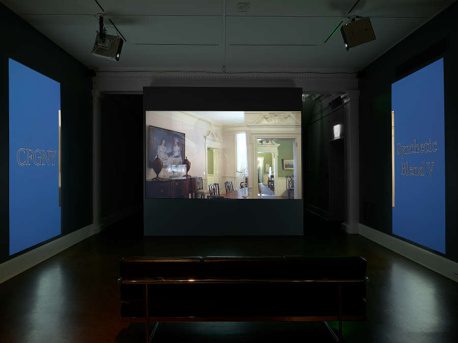 view exhibition image