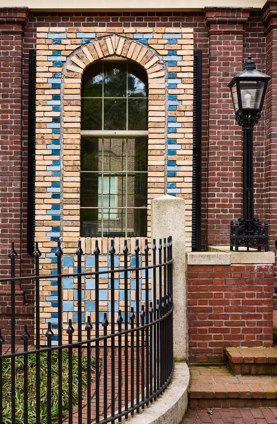 view exhibition image