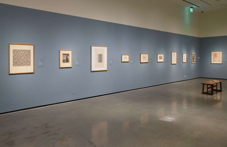 view exhibition image