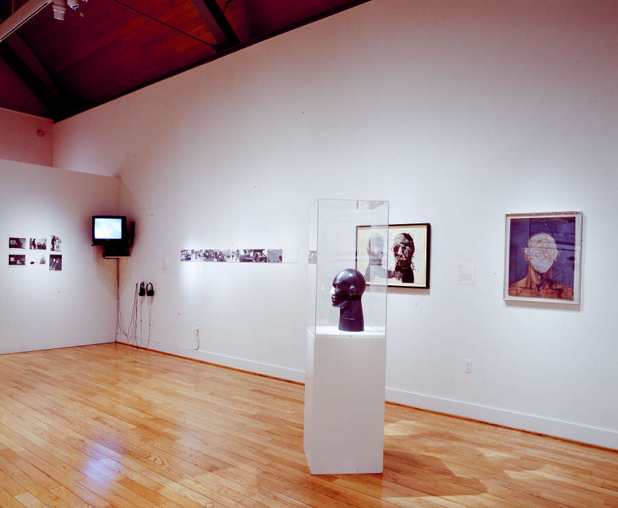 view exhibition image