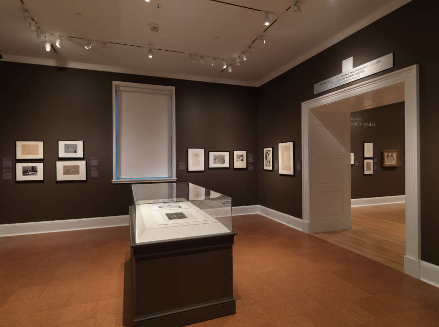 view exhibition image