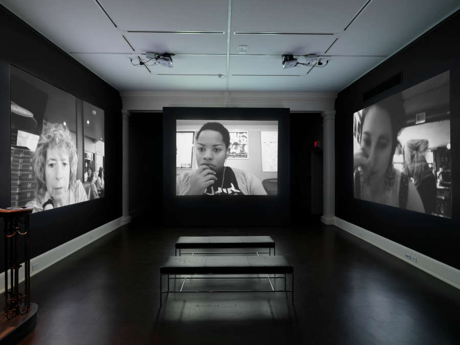 view exhibition image