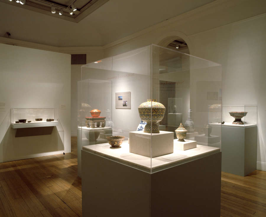 view exhibition image