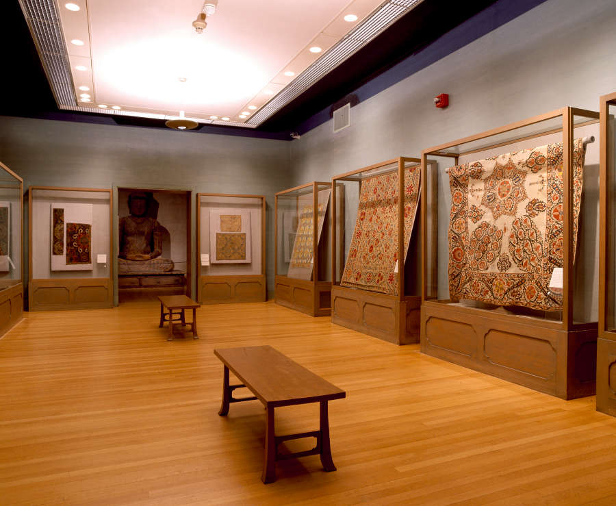 view exhibition image