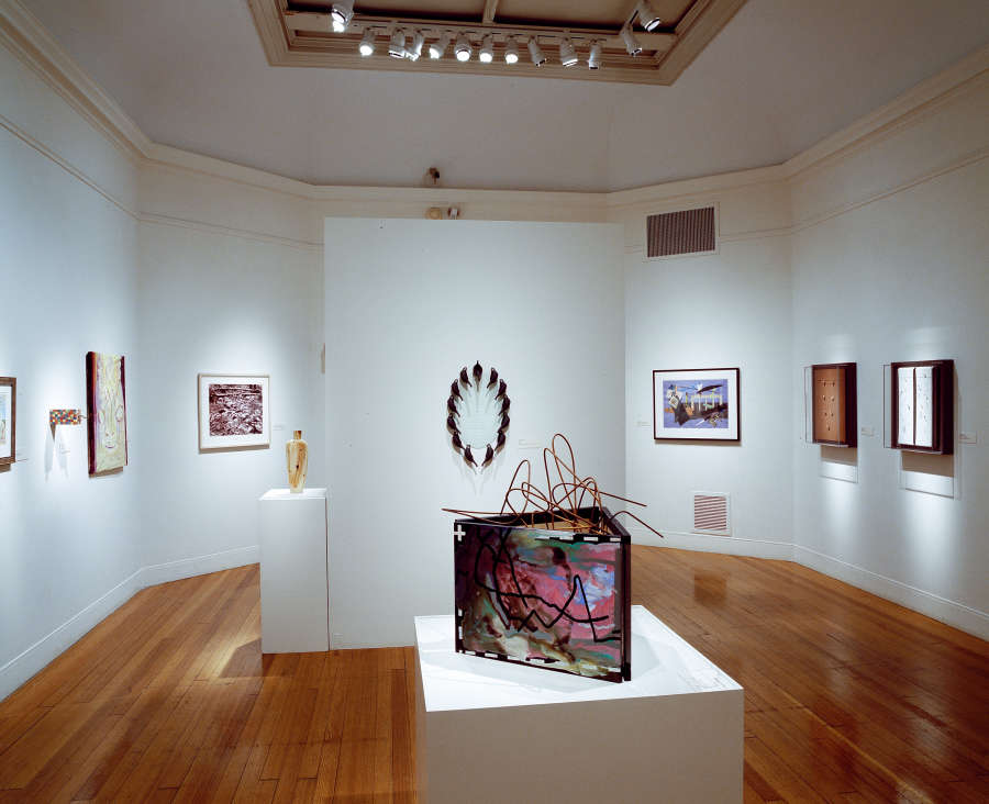 view exhibition image