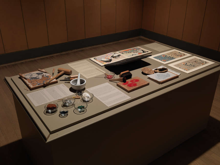 view exhibition image