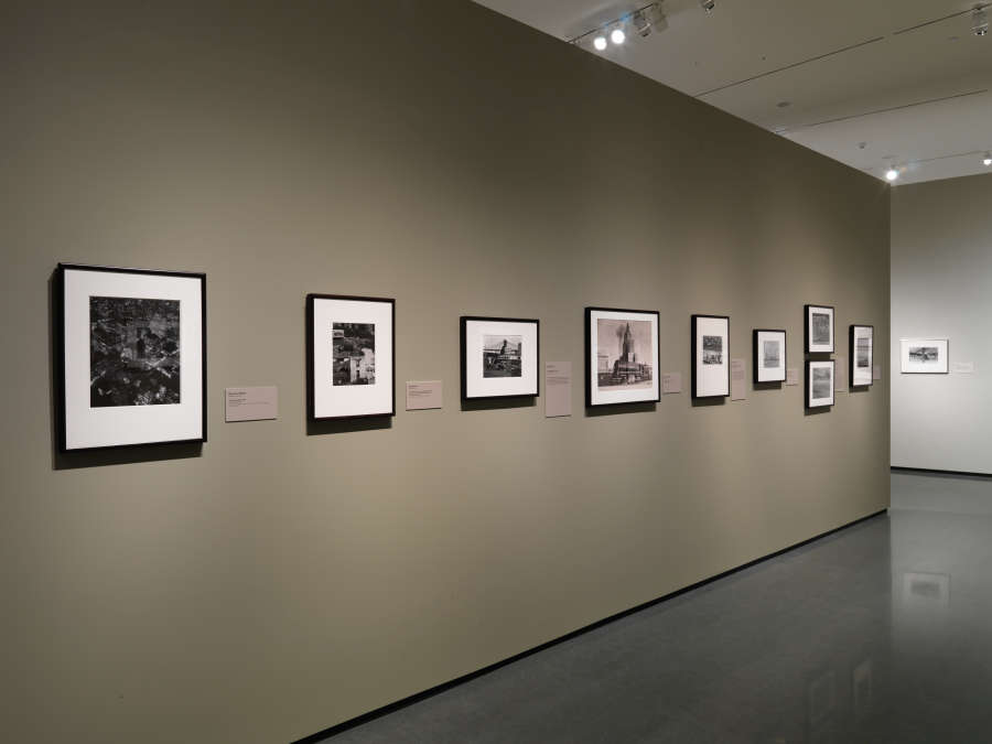 view exhibition image