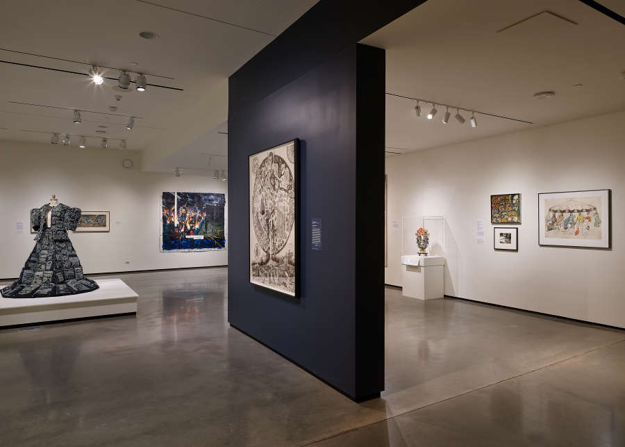 view exhibition image